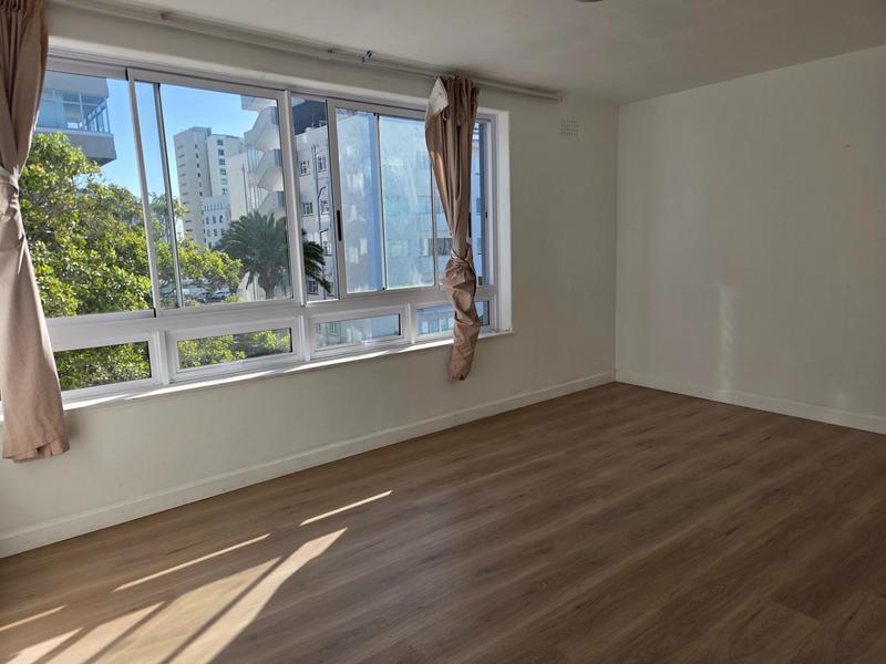 3 Bedroom Property for Sale in Sea Point Western Cape